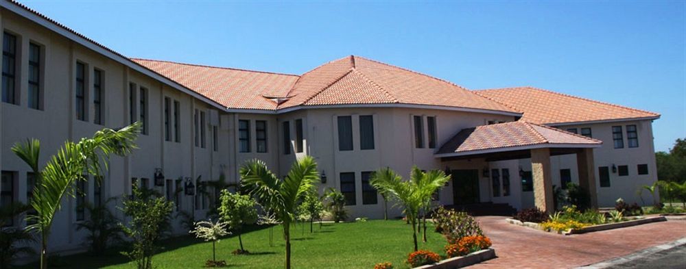 Karibu Leisure Resort Thapane Exterior foto