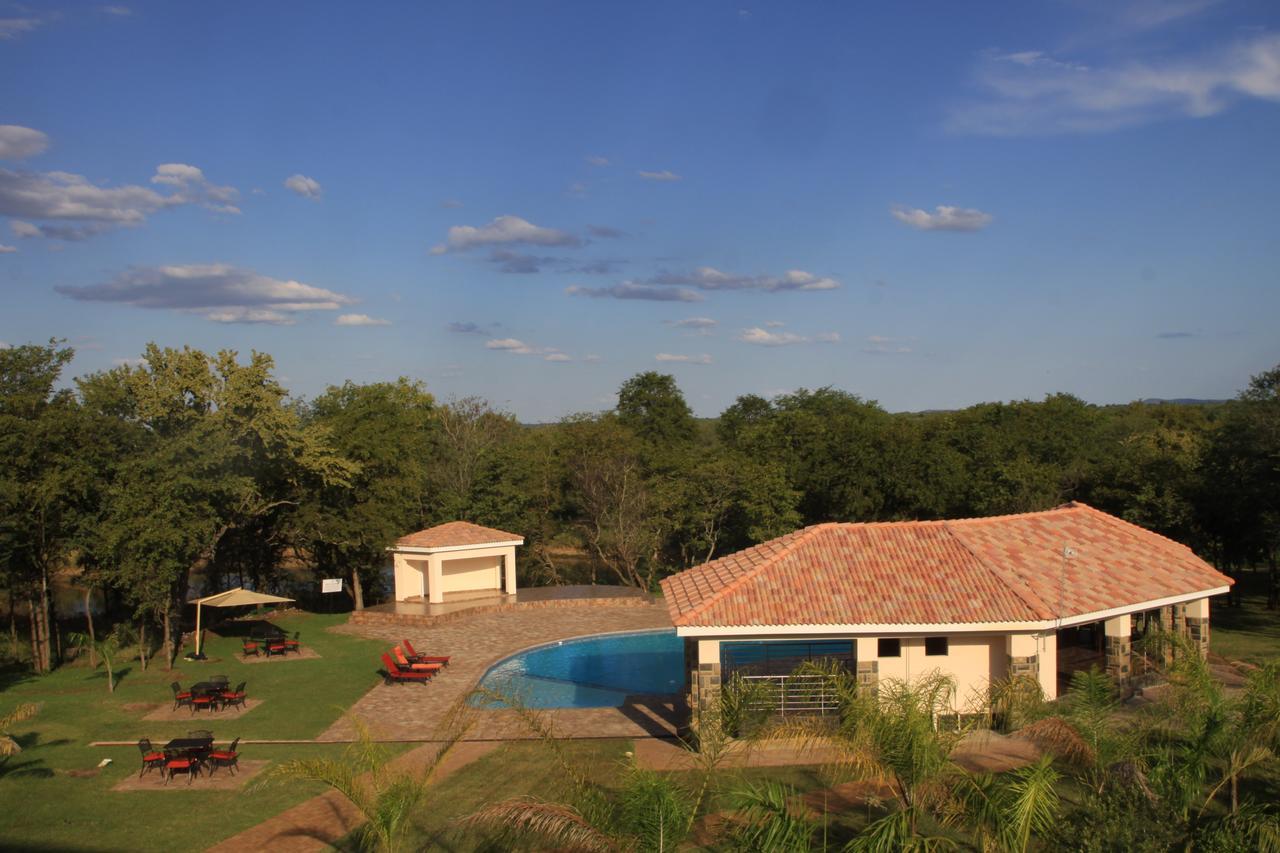 Karibu Leisure Resort Thapane Exterior foto